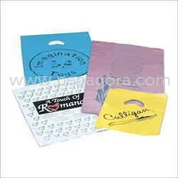 MTc0MzE=/mediabank/images/products/PrintedPlasticBag1067246794_17431.webp
