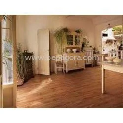 MTcwOQ==/mediabank/images/products/LaminateWoodenFlooring1105378356_1709.webp