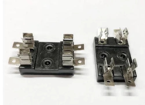 Double Fuse Holder 10A Phenolic Chassis Mount for Secure Dual Fuse Link Protection