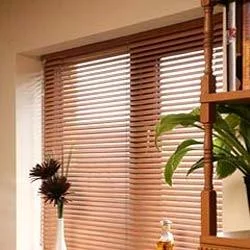 MTg0MQ==/mediabank/images/products/venetian-blinds-installatio-250x250.webp