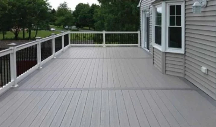 MTgzNA==/mediabank/images/products/WPCDeckPlankFlooring1063466311_1834.webp