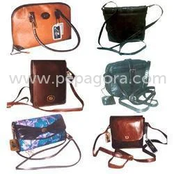 MTgzOTg=/mediabank/images/products/LadiesHandbags744057753_18398.webp