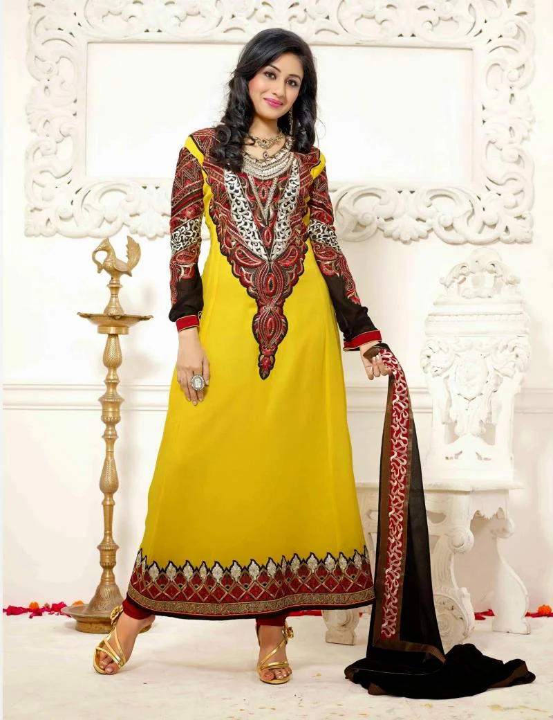 MTkwODA=/mediabank/images/products/AstonishingAttireDesignerSemiStitchSalwarKameez1731089875_19080.webp