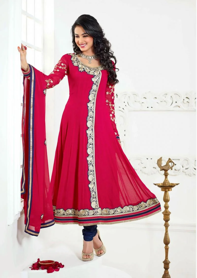 MTkwODA=/mediabank/images/products/GlamarousAttireDesignerSemiStitchSalwarKameez1719756247_19080.webp