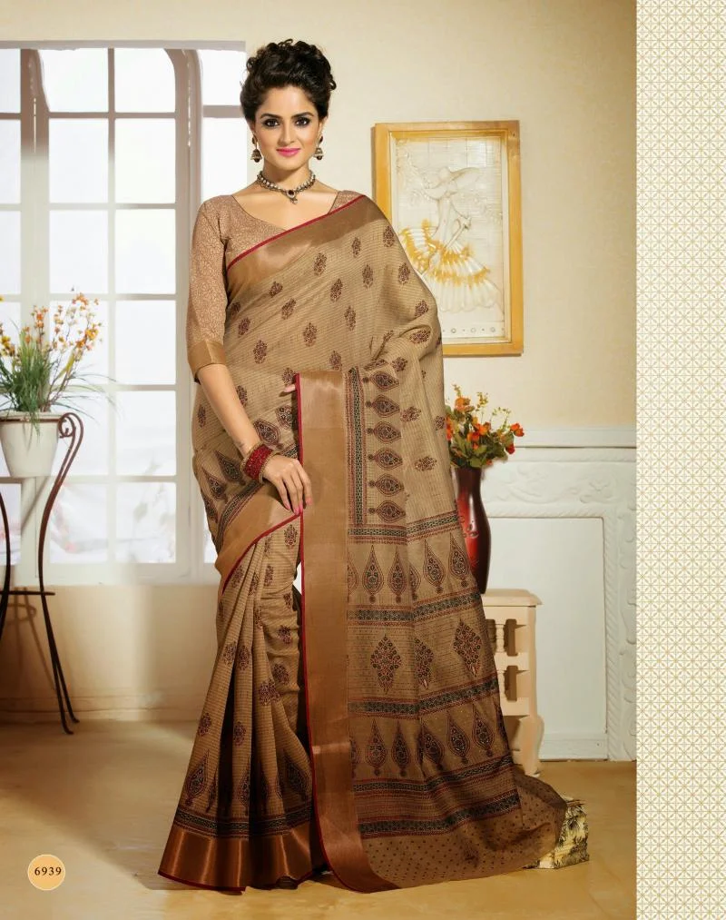 MTkwODA=/mediabank/images/products/LiteBrownColorWith4inchzariBorderBrownPrintedNewSummerCottonSarees654373086_19080.webp