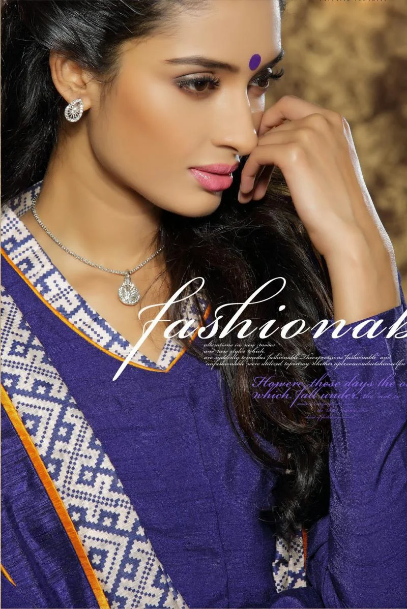 MTkwODA=/mediabank/images/products/RoyalBlueWhiteonFlowerBluePrintwithBlueBorderJaquardQueenDesignerNewSarees198843822_19080.webp