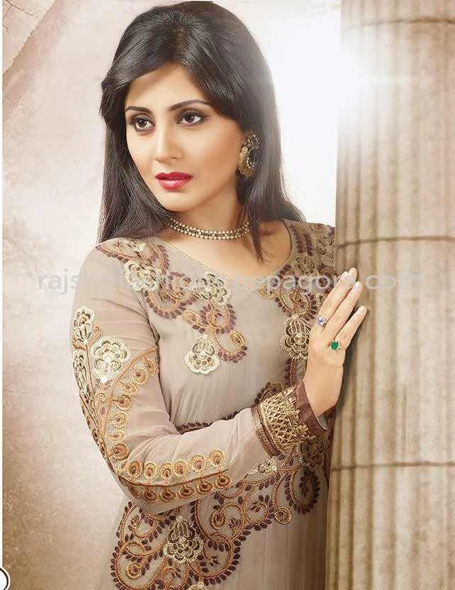 MTkwODA=/mediabank/images/products/SizzlingFlavoursDesignerSemiStitchSalwarKameez1218597226_19080.webp