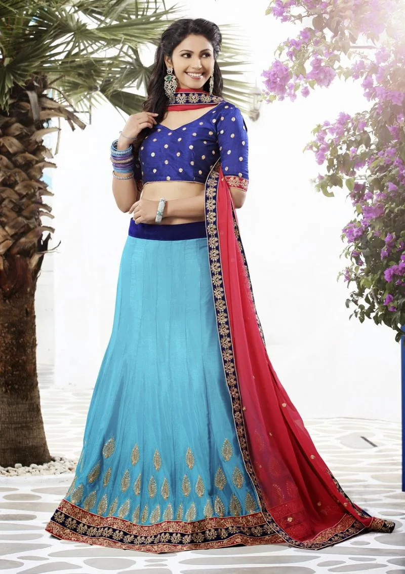 MTkwODA=/mediabank/images/products/SparklingAppearanceDesignerSemiStitchLehengaCollections1390644874_19080.webp