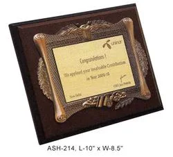 MTkxMw==/mediabank/images/products/WoodenTrophies41433865_1913.webp