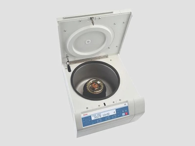 Small Benchtop centrifuge - Thermofisher - (SORVALL ST 8)