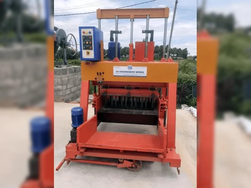 Double Vibrator Block Making Machine