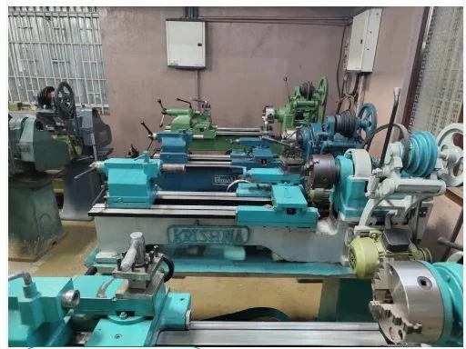 Light Duty Lathe Machine