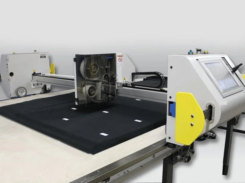 Automatic Fabric Labelling Machine