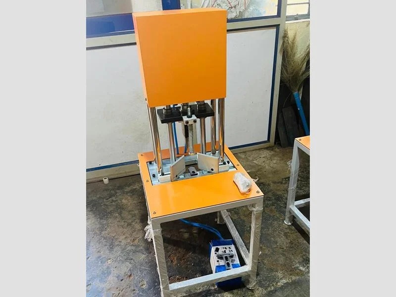 Semi-Automatic Round Corner Cutting Machine: Falcon-CornerShaper