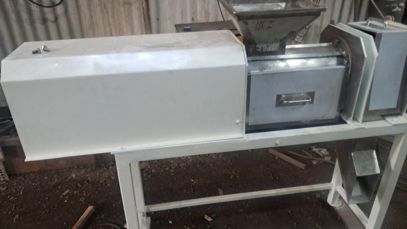 Mariya Mango Juice Extractor Machine 