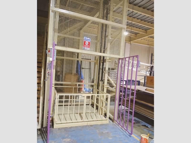 Heavy Duty Hydraulic Goods Lift