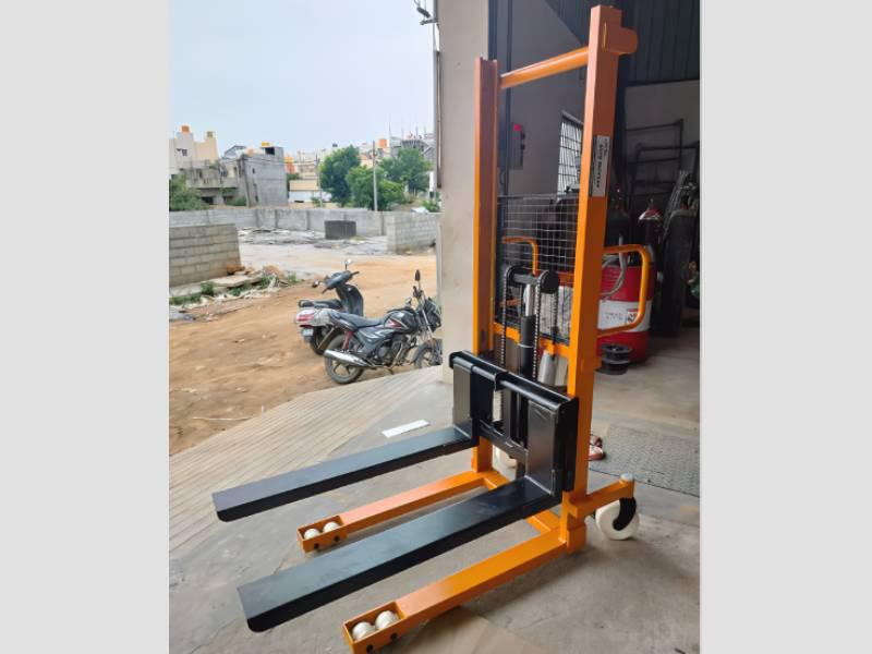 Hydraulic Manual Stacker