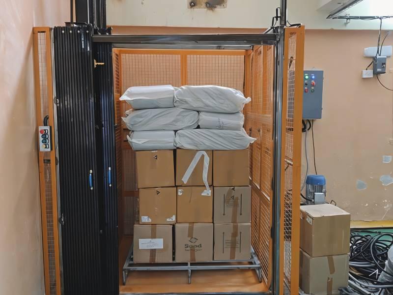 Industrial Cage Goods Lift