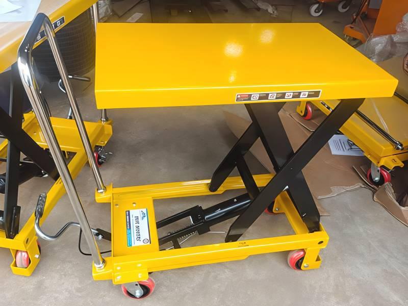 Mini Scissor Table