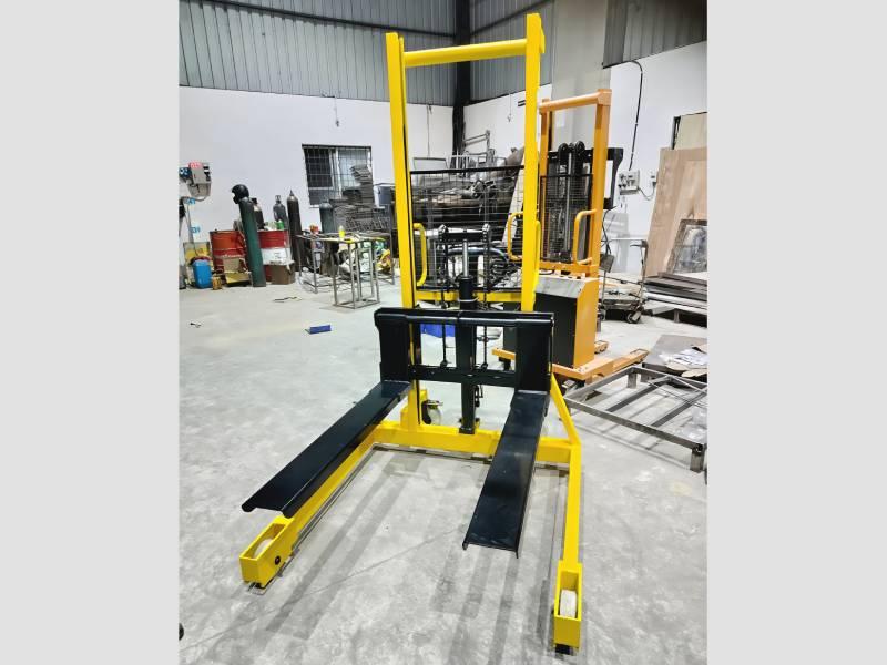 Staddle Type Manual Stacker