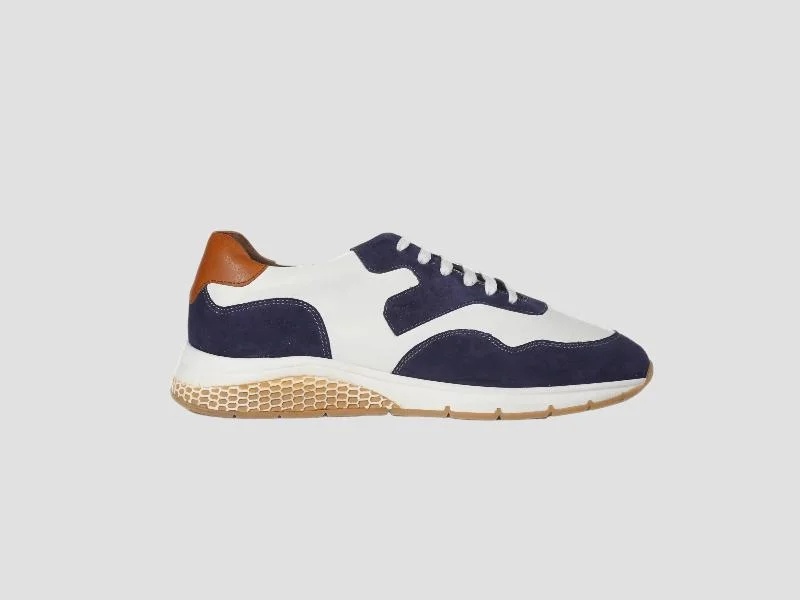 Torino Classic Sneakers – White