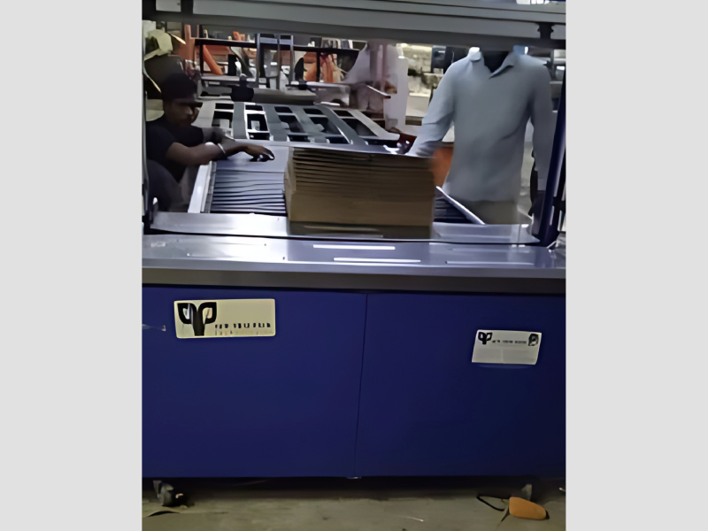 Fully Automatic Box Strapping Machine