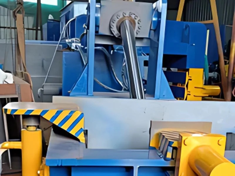Triple Action Hydraulic Scrap Baling Presses
