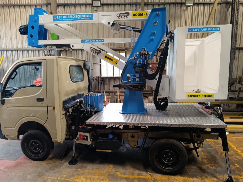 Vehicle Mounted Aerial Access Platform 8 Meter