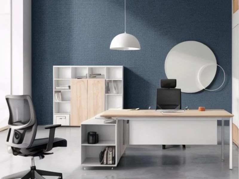 Executive Table – Freedom