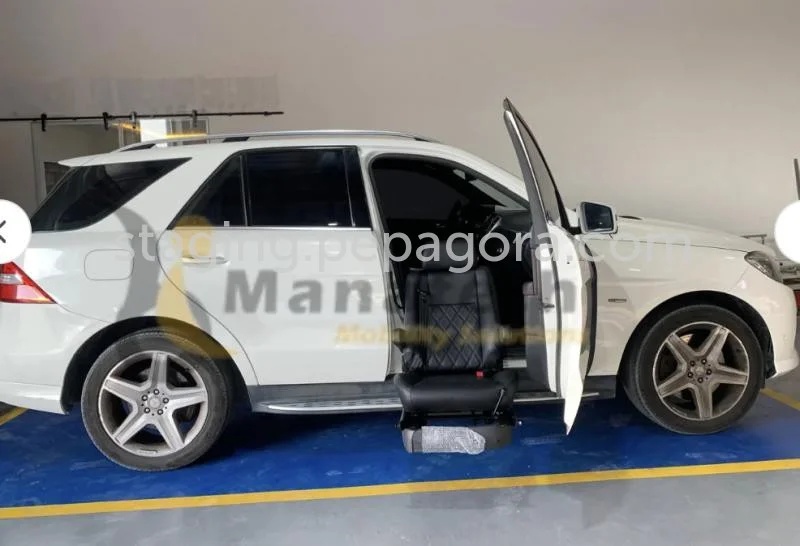 Turny Seat Mercedes-Benz ML350