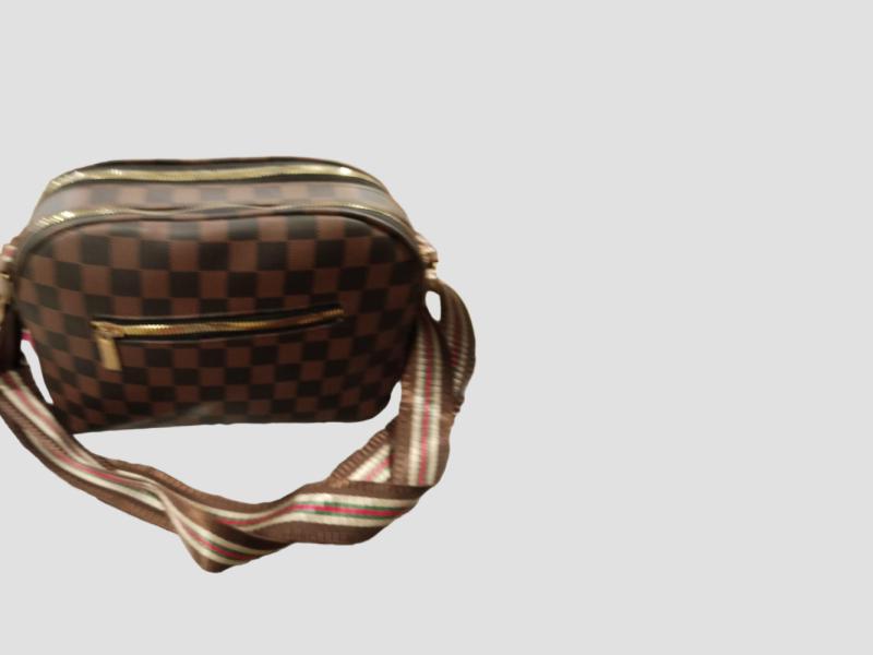 Comfortable Adjustable Leather Shoulder Bag For Commute And Errands