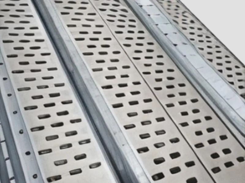 MjA5NDM4/mediabank/images/products/GIElectricalCableTray1408213632_209438.webp