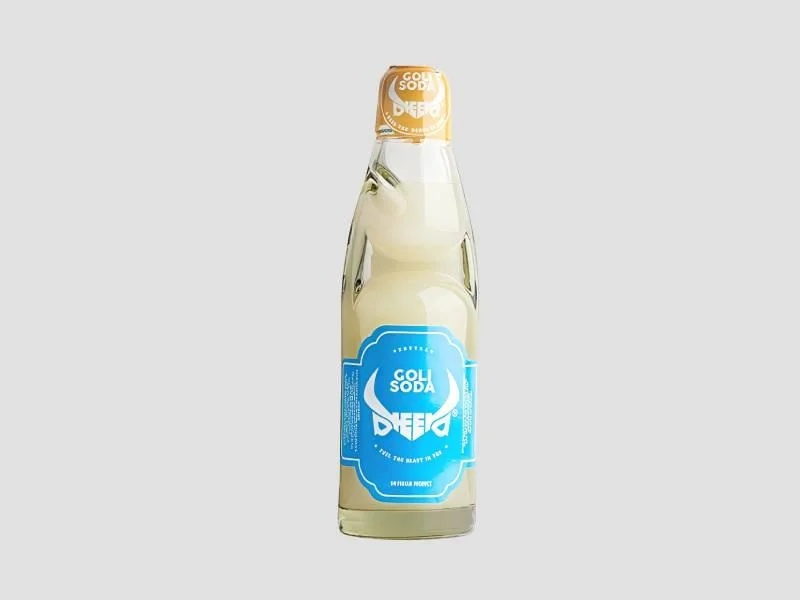 Refreshing Ginger Soda with Natural Ginger Extract for a Spicy, Sparkling Taste