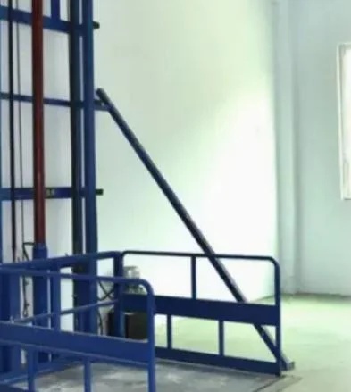 Durable Hydraulic Goods Lift for Safe Efficient Vertical Material Handling in Warehouses