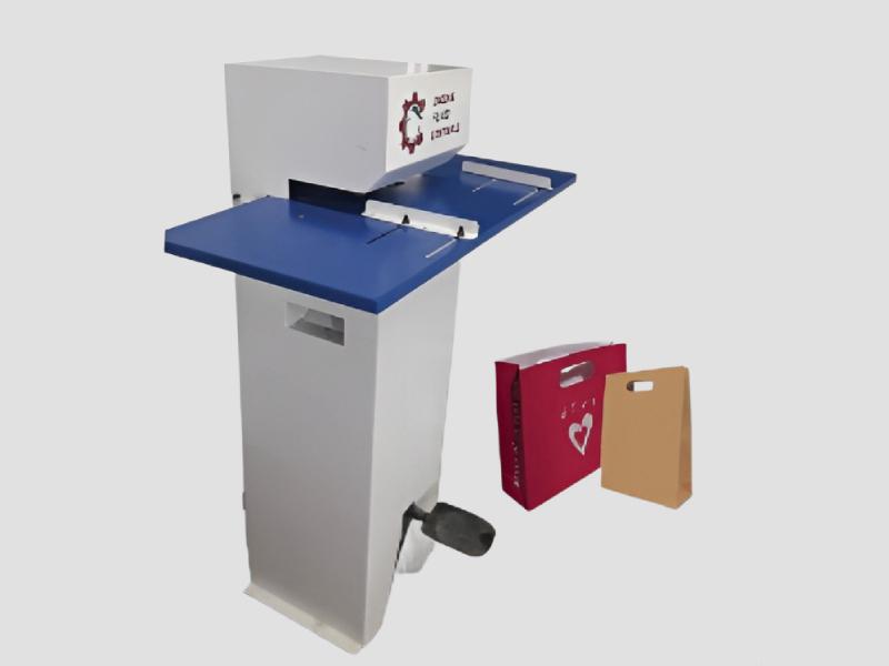 D Cut Punching Machine For Carry Bag Manufacturing Units