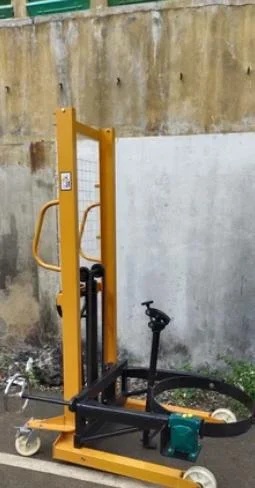 Hydraulic Drum Tilter Designed For Easy Lifting