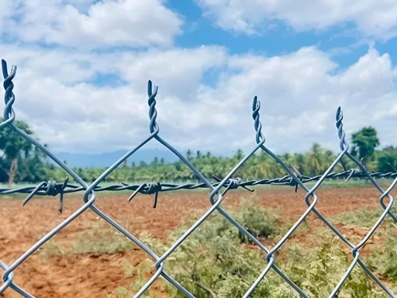 Metal Perimeter Fencing for Boundary Security Applications