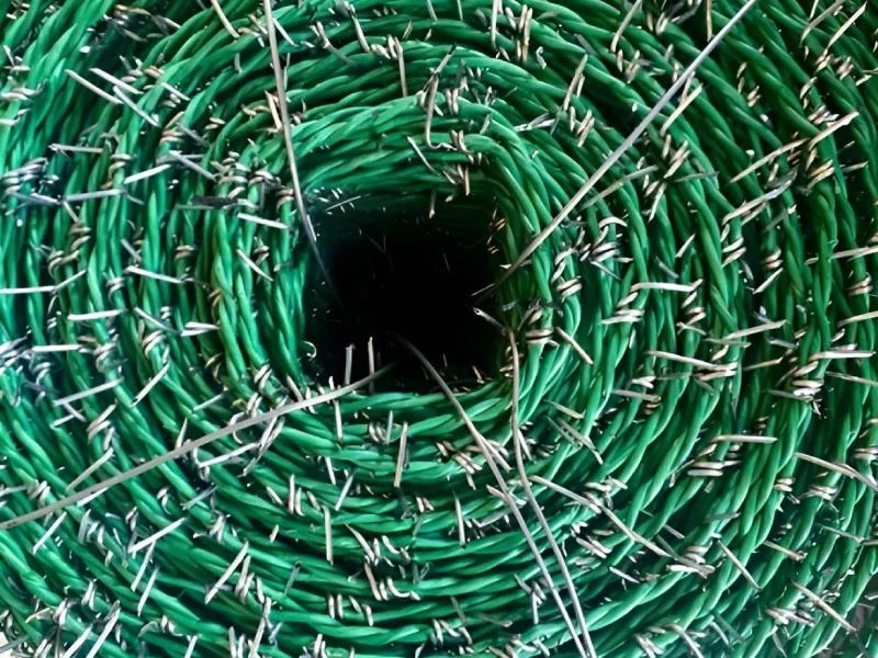 PVC Coated Barbed Wire Green Galvanized for Fencing Use