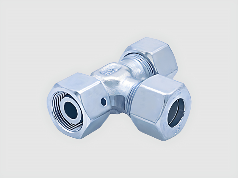 Swivel Barrel Tee For Multi-Directional Fluid Connections