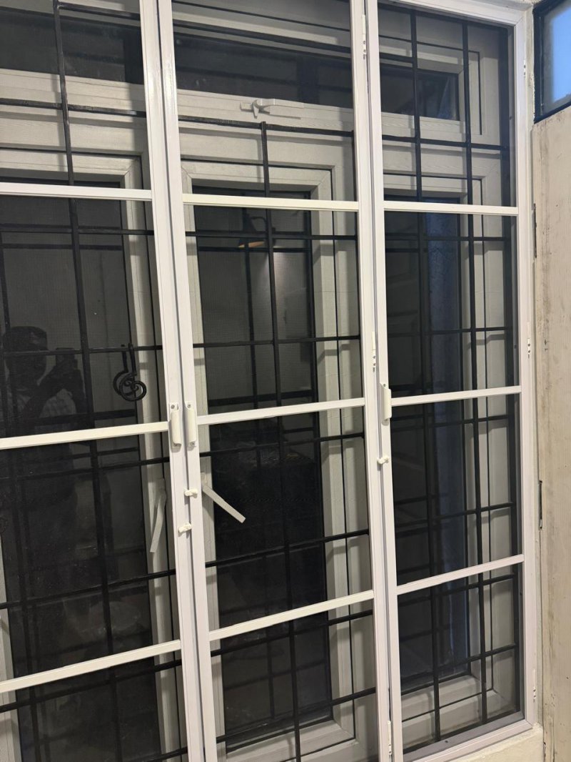 Aluminium Openable Window System with Mosquito Mesh for Ventilation Control