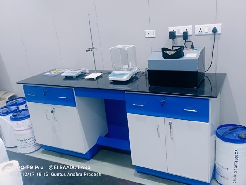 AI Laboratory Furniture For Schools And Colleges Educational Use