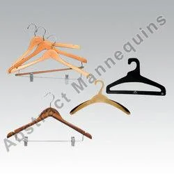 NDQ1MA==/mediabank/images/products/GarmentWoodenHangers1173527969_4450.webp