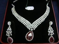 NTE5Mg==/mediabank/images/products/designer-diamond-necklace-250x250.webp