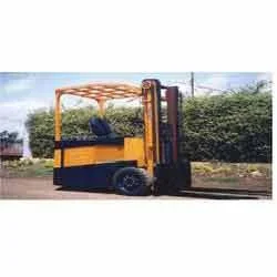 NjUyNw==/mediabank/images/products/BatteryOperatedForkliftTruck407722459_6527.webp
