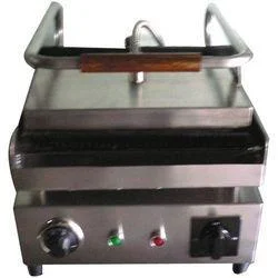 NjgwNA==/mediabank/images/products/SandwichGrillers1680059663_6804.webp