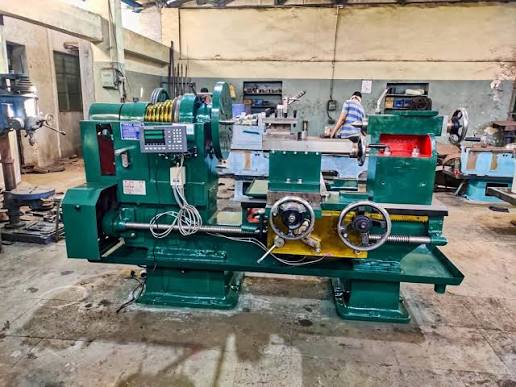 lathe amchine.jpeg