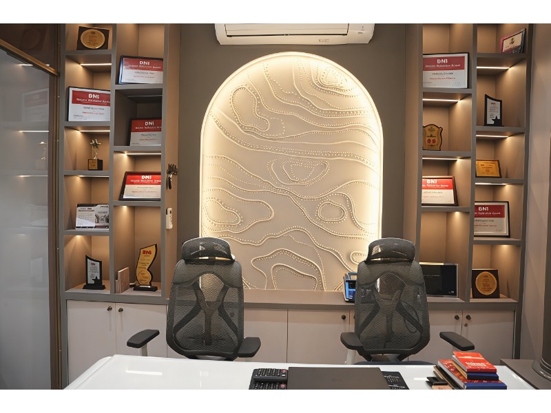 assets/GalE6uBfdjs3v8sd5elJ1.jpeg