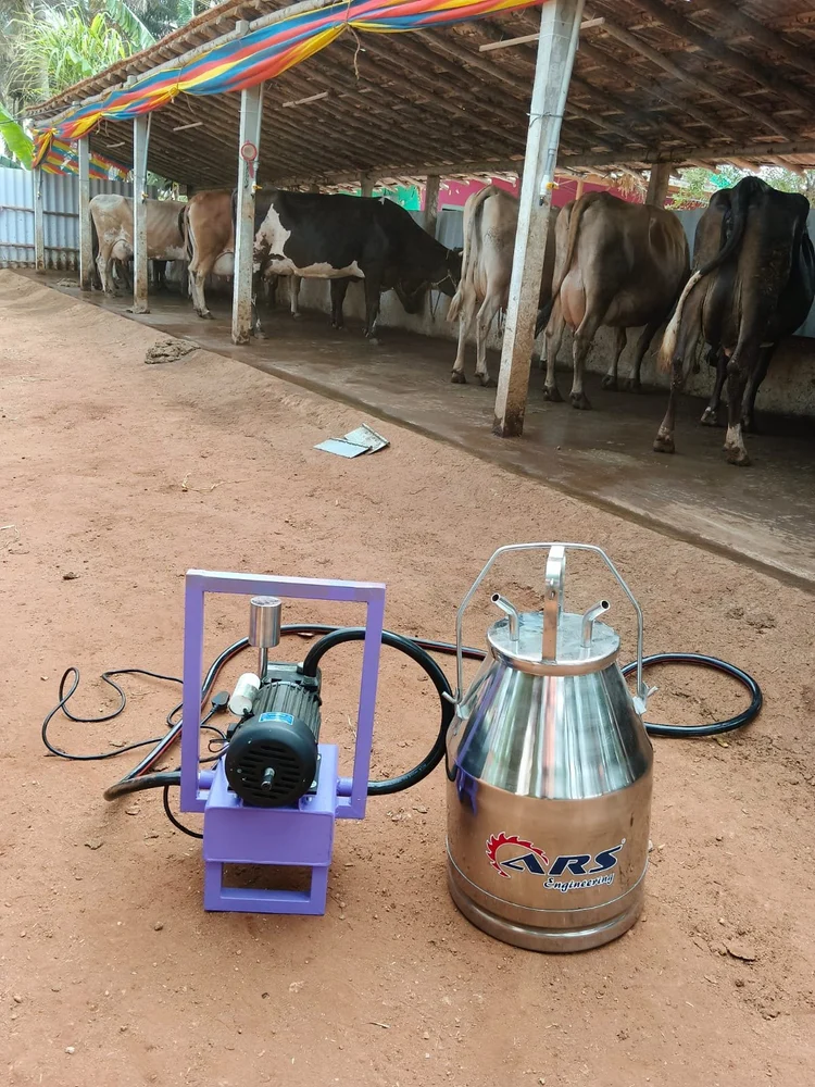smart-kutty-milking-machine-1000x1000.jpg
