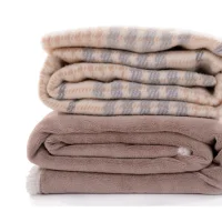 Blankets & Comforters