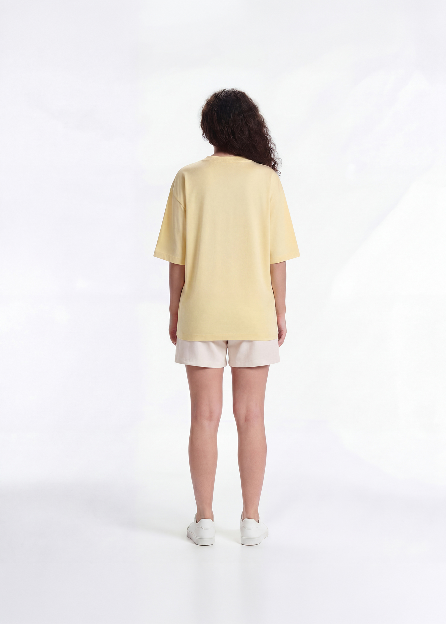 back_1a11f678-b977-4d78-a94d-b0674d6e9938.jpg